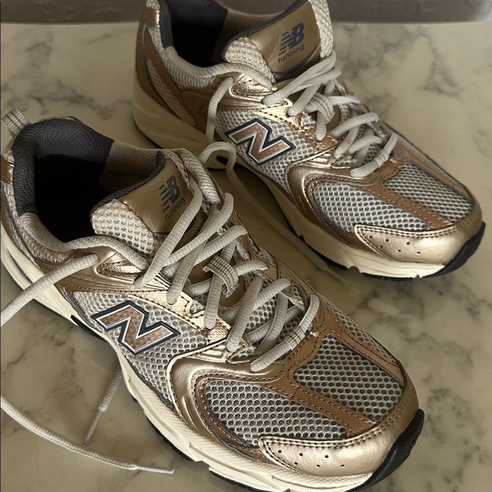 New Balance 530 Gold and White Running Shoes